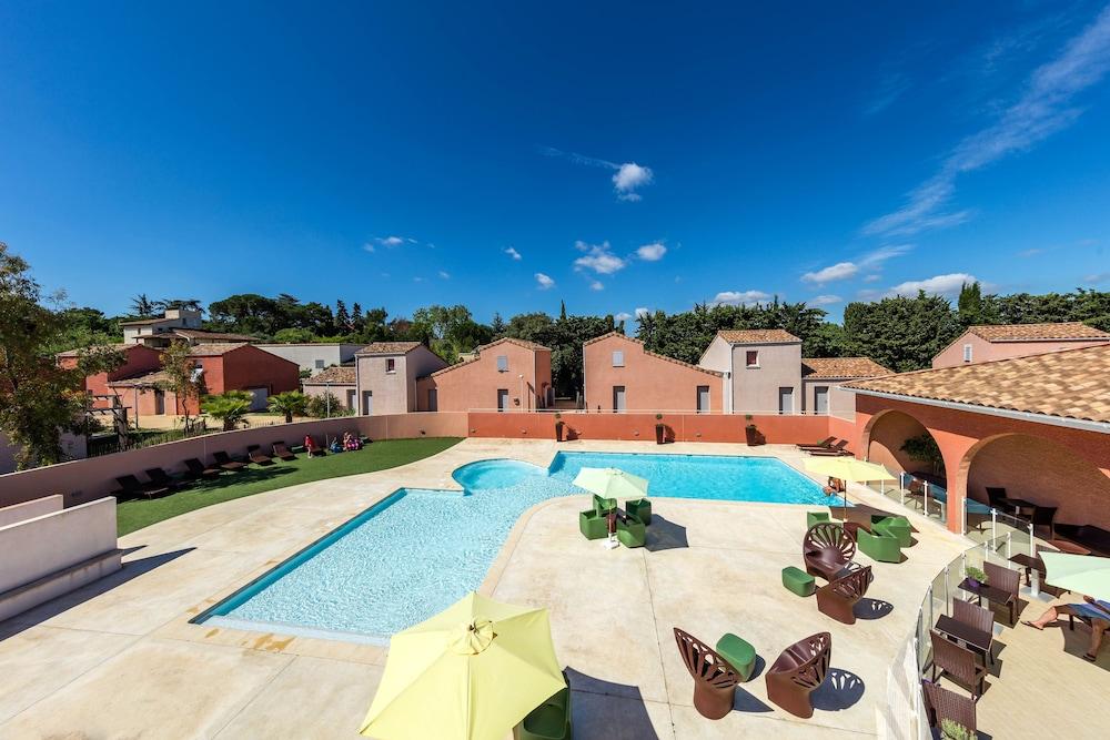 Terres De France - Le Domaine De Bacchus Hotel Saint-Christol  Exterior photo