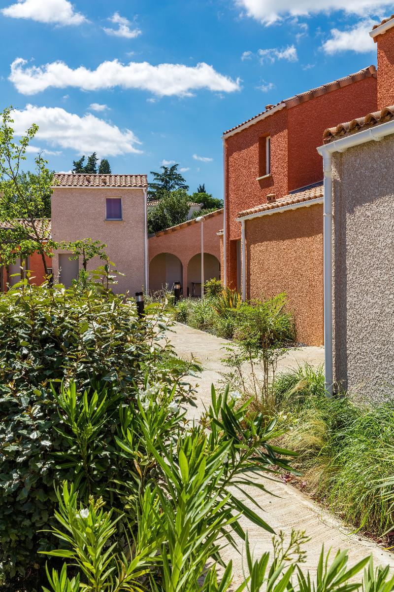 Terres De France - Le Domaine De Bacchus Hotel Saint-Christol  Exterior photo