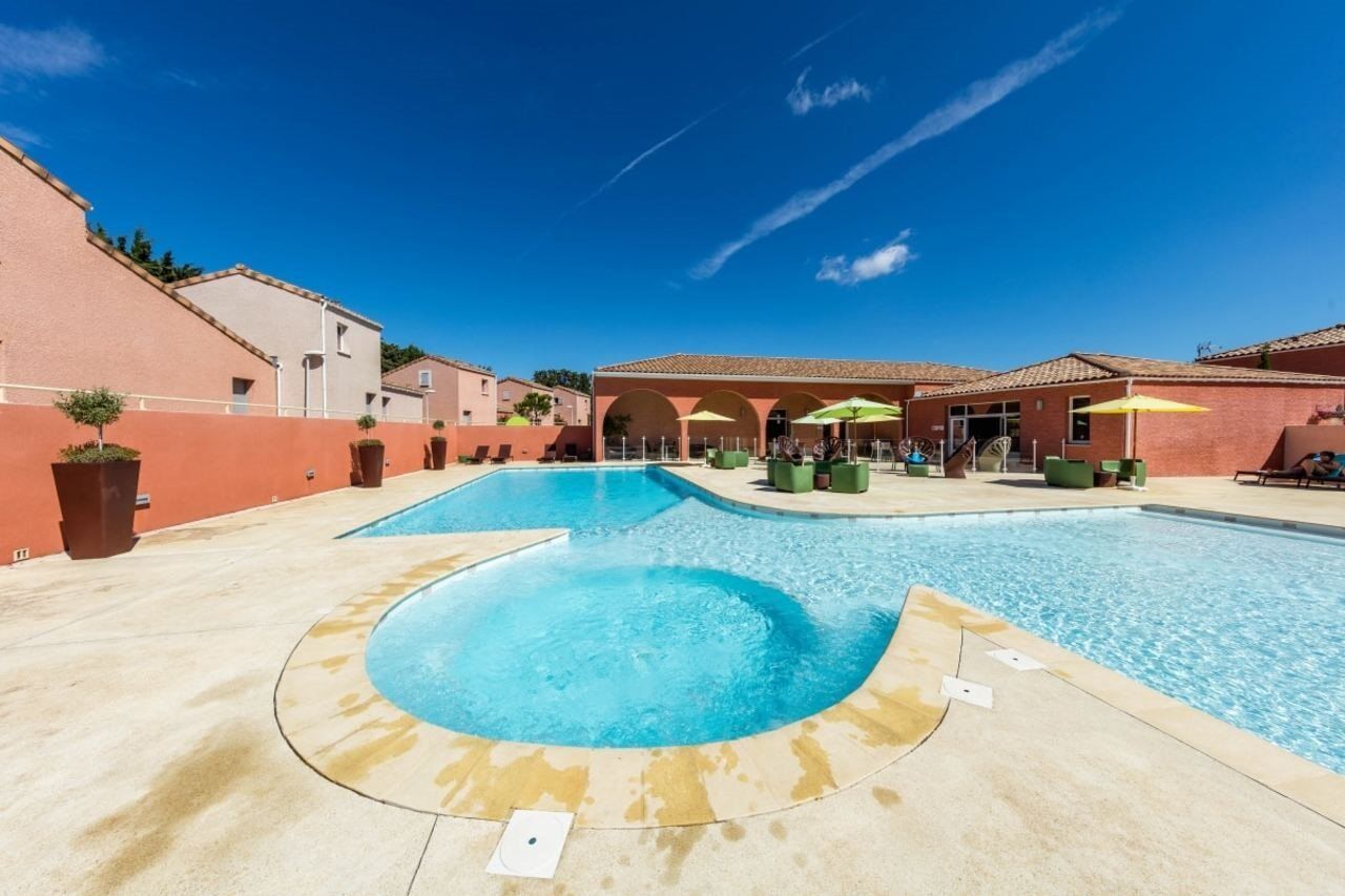 Terres De France - Le Domaine De Bacchus Hotel Saint-Christol  Exterior photo